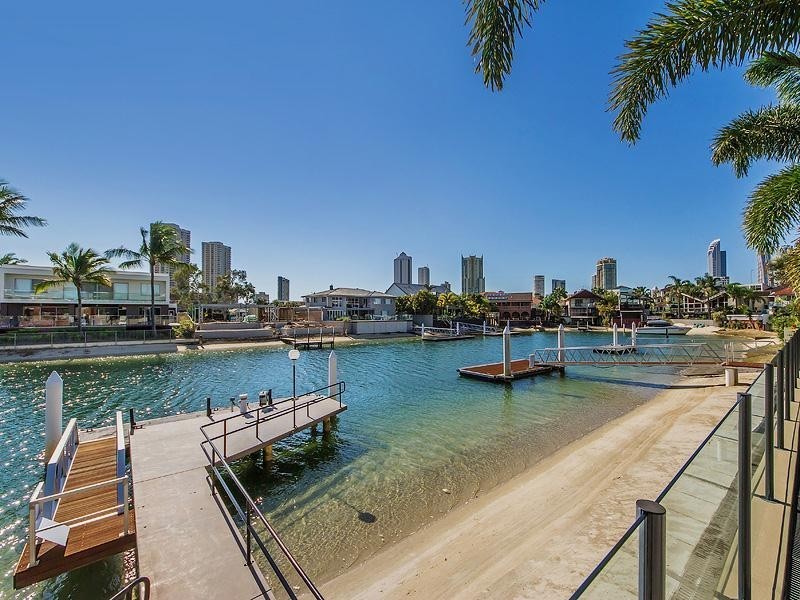 59 Admiralty Drive, Paradise Waters QLD 4217