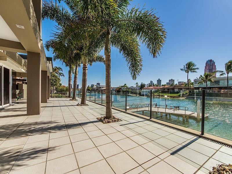 59 Admiralty Drive, Paradise Waters QLD 4217