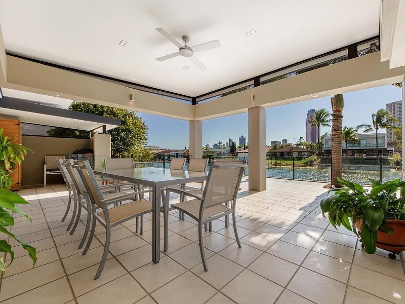 59 Admiralty Drive, Paradise Waters QLD 4217