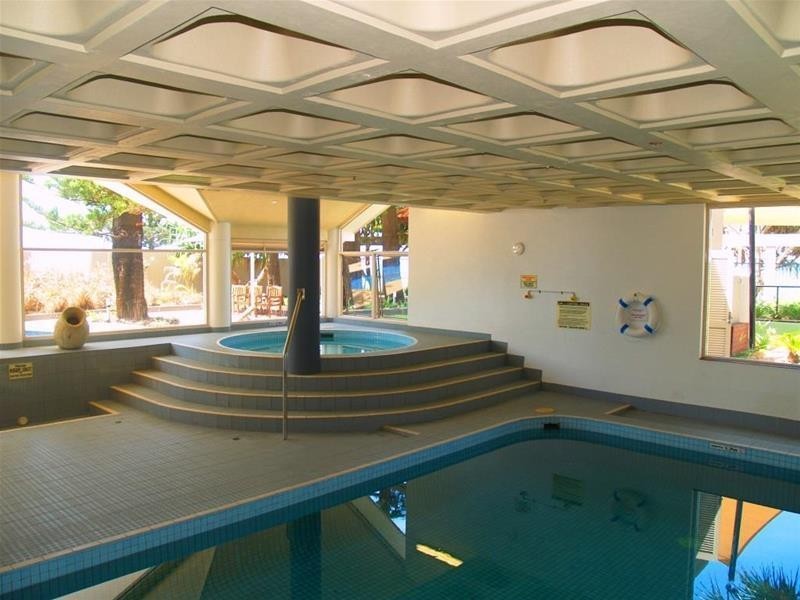 4 Old Burleigh Road, Surfers Paradise QLD 4217