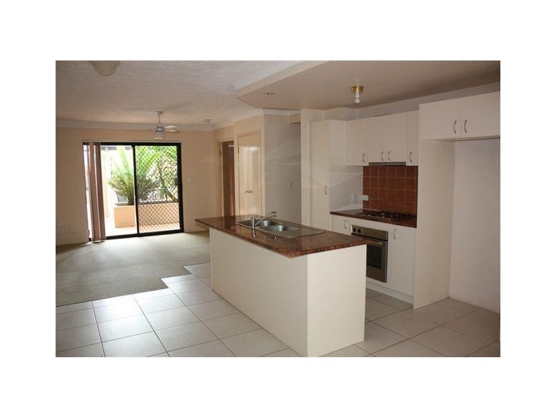 13 Illawong Street, Chevron Island QLD 4217