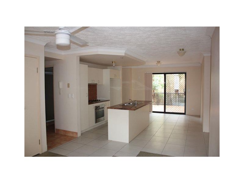 13 Illawong Street, Chevron Island QLD 4217