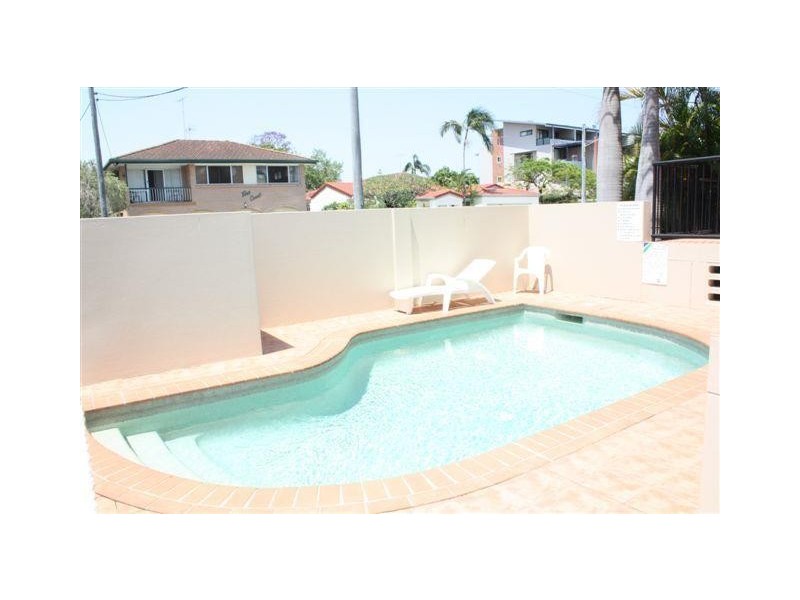 13 Illawong Street, Chevron Island QLD 4217