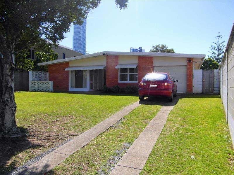 12 Brindisi Avenue, Isle Of Capri QLD 4217