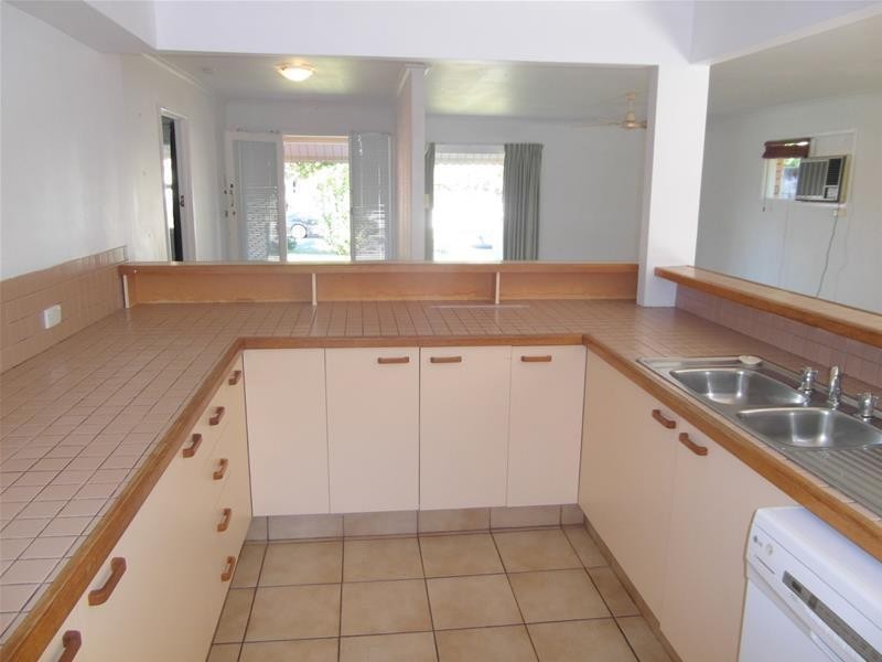 12 Brindisi Avenue, Isle Of Capri QLD 4217