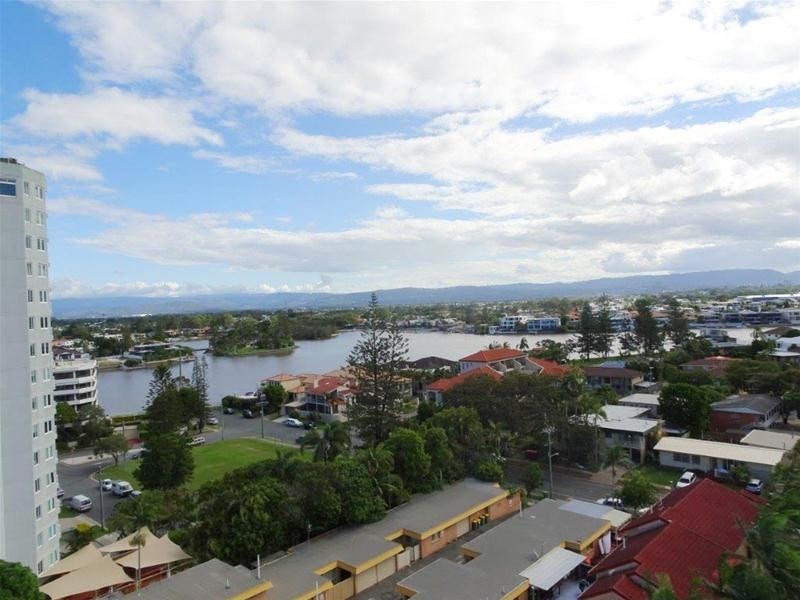 1004/21 Peninsular Drive, Surfers Paradise QLD 4217