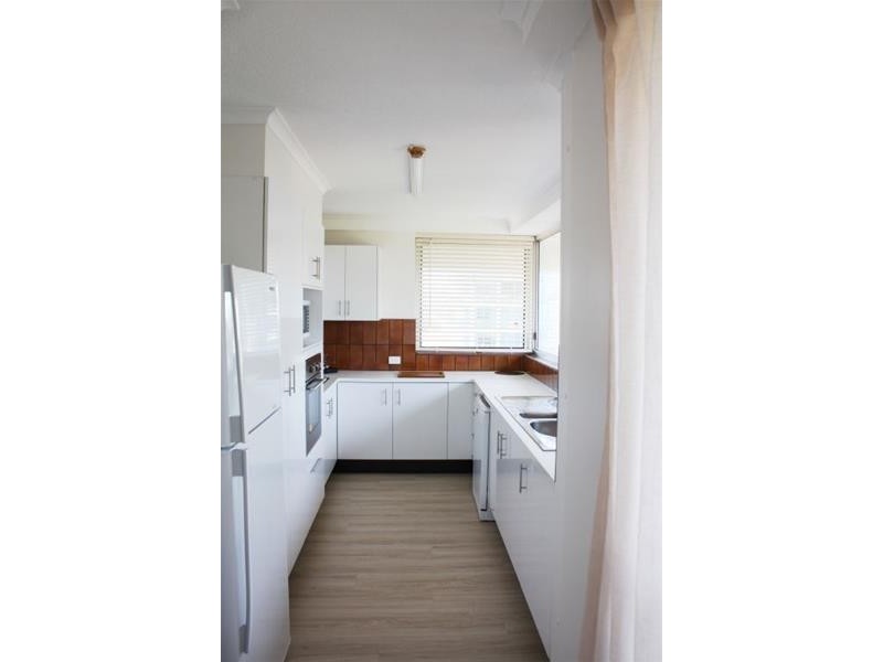 12 Enderley Avenue, Surfers Paradise QLD 4217