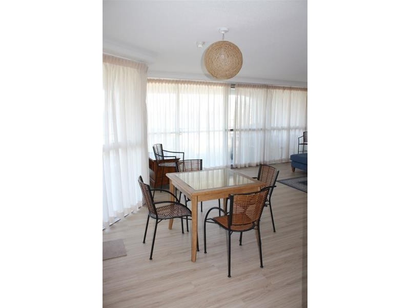 12 Enderley Avenue, Surfers Paradise QLD 4217