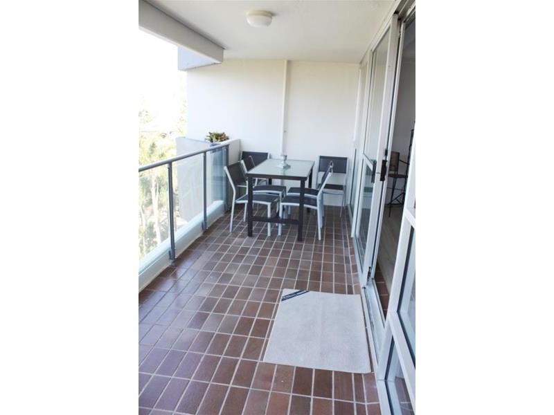 12 Enderley Avenue, Surfers Paradise QLD 4217