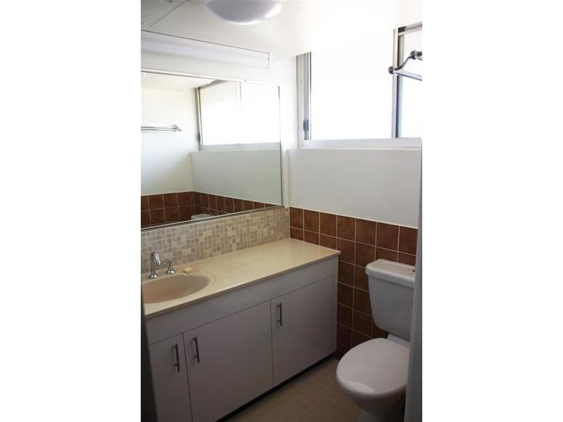 12 Enderley Avenue, Surfers Paradise QLD 4217