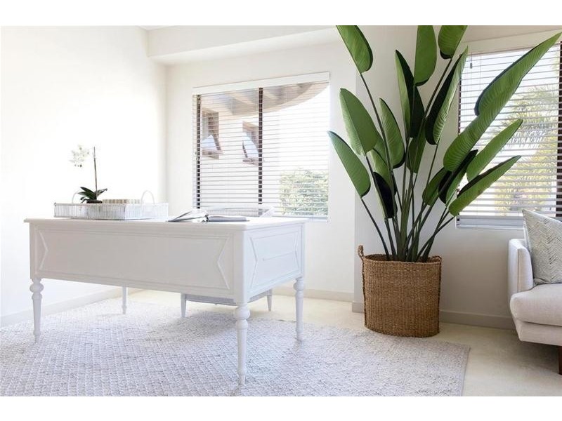 14 Seafarer Court, Paradise Waters QLD 4217