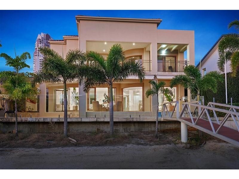 14 Seafarer Court, Paradise Waters QLD 4217