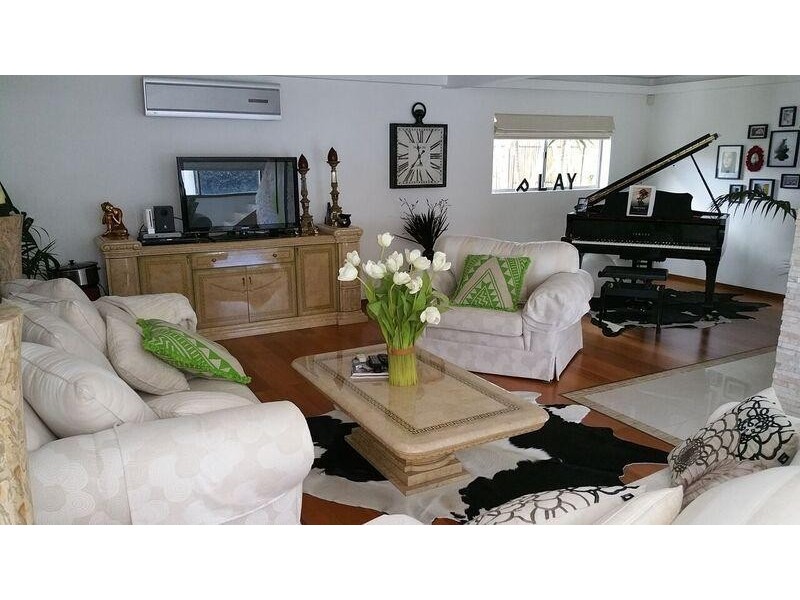 24 Lakeside Avenue, Broadbeach Waters QLD 4218