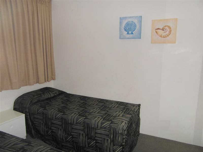 9 Trickett Street ‘Surfers International’, Surfers Paradise QLD 4217