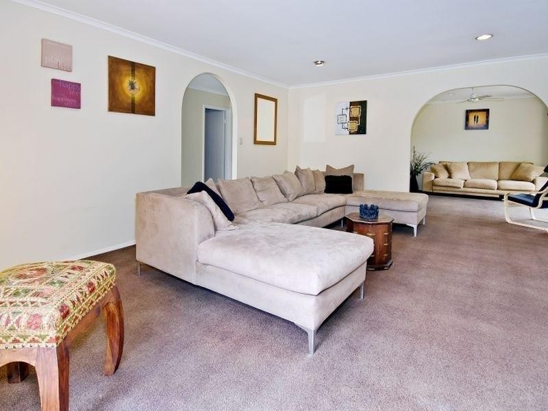 30 Brindisi Avenue, Isle Of Capri QLD 4217