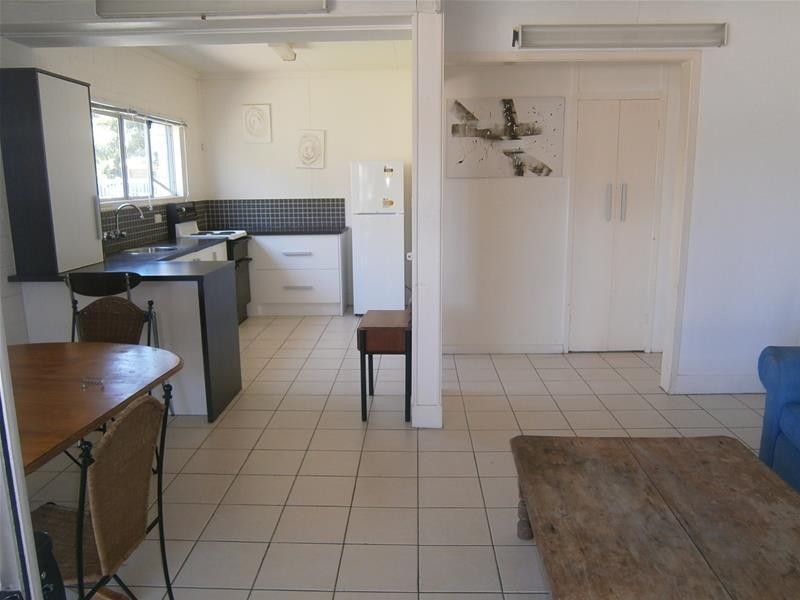 107 Stanhill Drive, Chevron Island QLD 4217