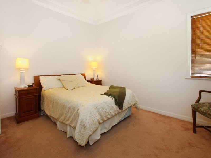 3 Andrews Street, Southport QLD 4215