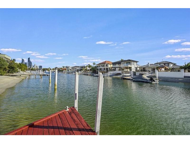 8 Viking Court, Paradise Waters QLD 4217