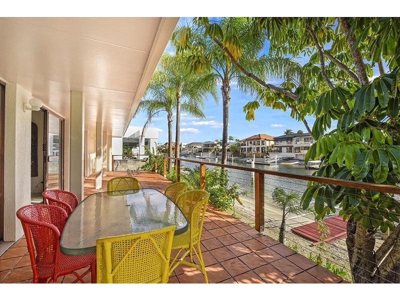 8 Viking Court, Paradise Waters QLD 4217