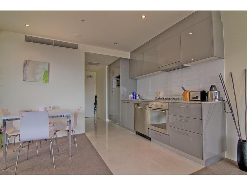 4 Wahroonga Place, Surfers Paradise QLD 4217