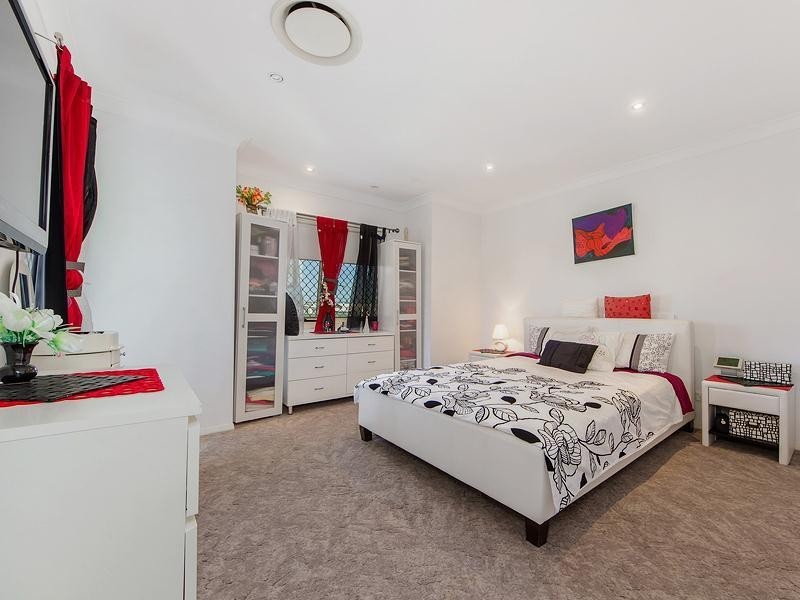 167 Nerang Street / 89 Eugaree Street, Southport QLD 4215