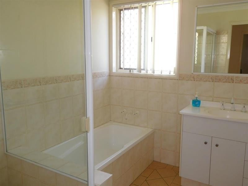 1/218 Central Street, Labrador QLD 4215