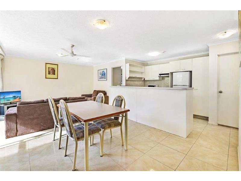 68 & 68A/38 Enderley Avenue, Surfers Paradise QLD 4217