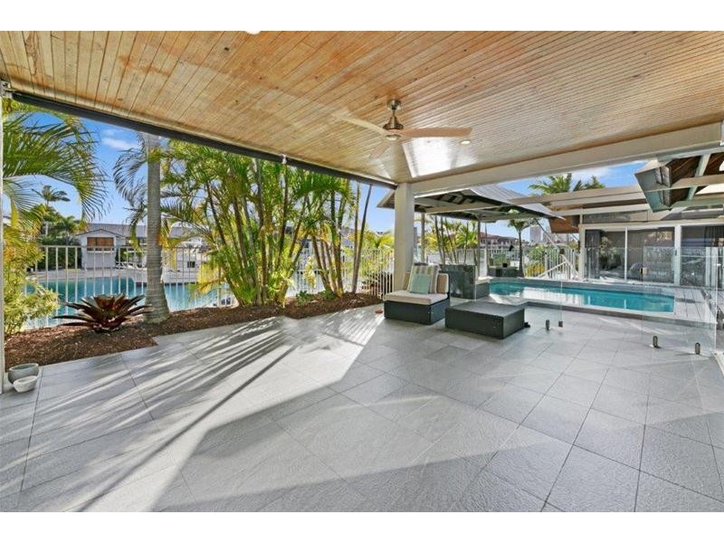 24 Viking Court, Paradise Waters QLD 4217