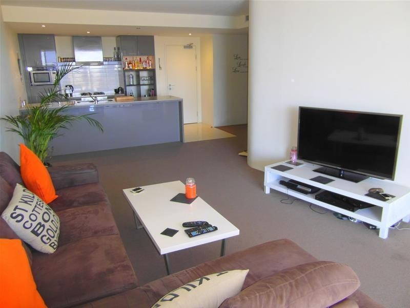 4 Wahroonga Place “Avalon”, Surfers Paradise QLD 4217