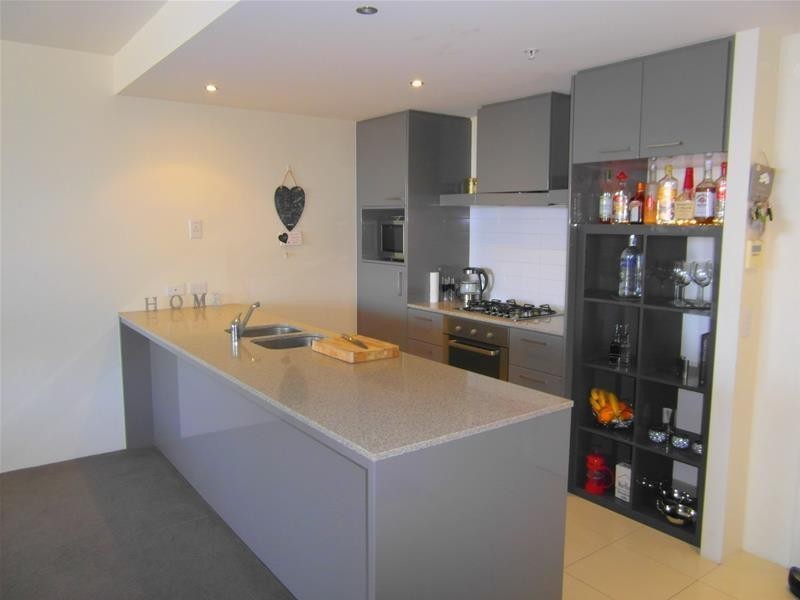 4 Wahroonga Place “Avalon”, Surfers Paradise QLD 4217