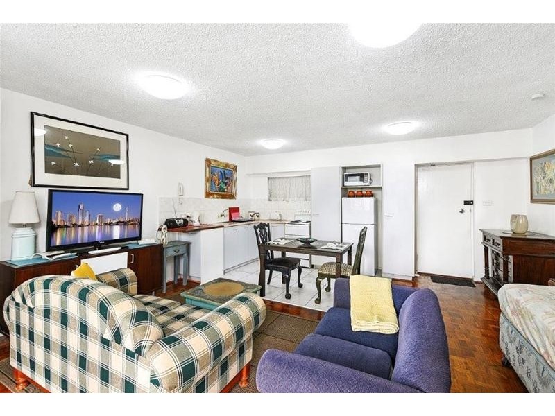 82/3049 Surfers Paradise Boulevard, Surfers Paradise QLD 4217