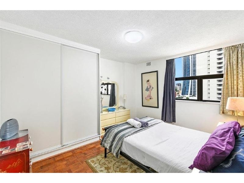 82/3049 Surfers Paradise Boulevard, Surfers Paradise QLD 4217