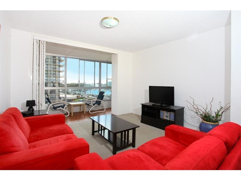 18/64 The Esplanade ‘Sun Tower’, Surfers Paradise QLD 4217