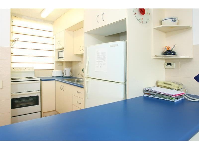 18/64 The Esplanade ‘Sun Tower’, Surfers Paradise QLD 4217