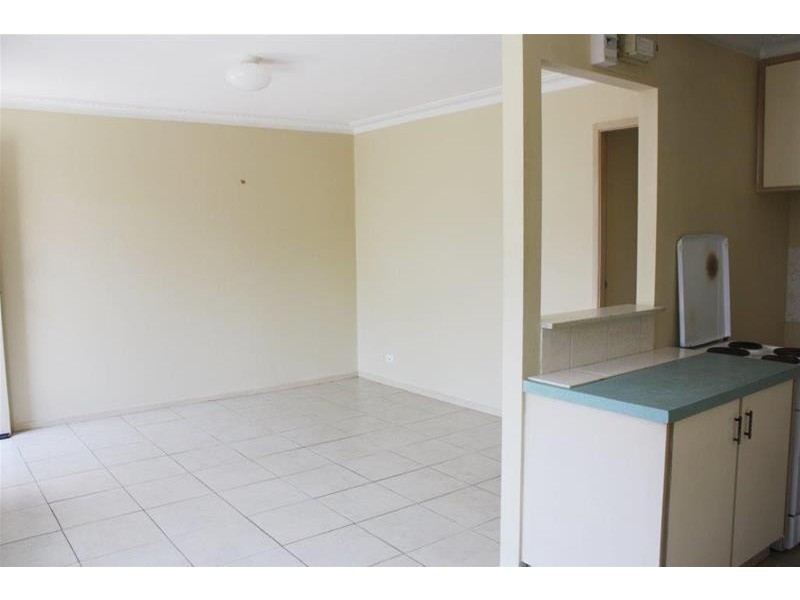 5 Parnoo Street, Chevron Island QLD 4217