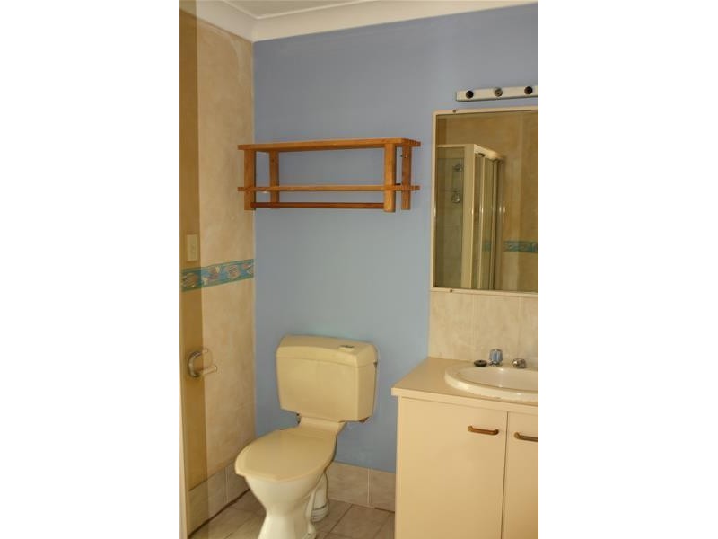 300 Cottesloe Drive, Mermaid Waters QLD 4218