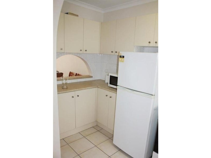 11/29 Oak Avenue, Surfers Paradise QLD 4217