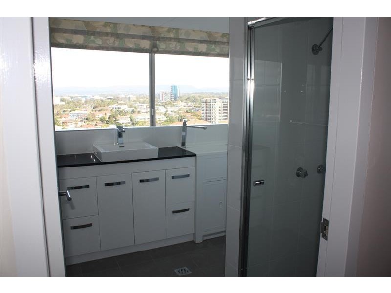 32 Riverview Parade (The Anchorage), Surfers Paradise QLD 4217