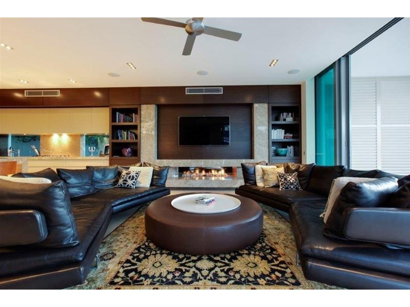 107 Commodore Drive, Paradise Waters QLD 4217