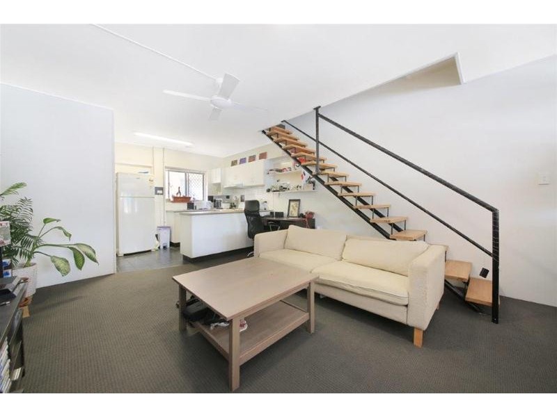 3/49 Surf Parade, Broadbeach QLD 4218