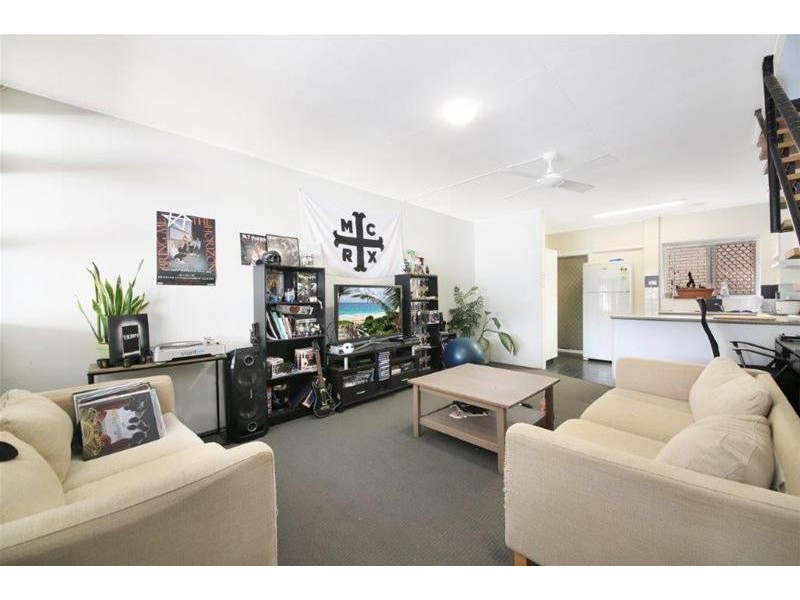 3/49 Surf Parade, Broadbeach QLD 4218