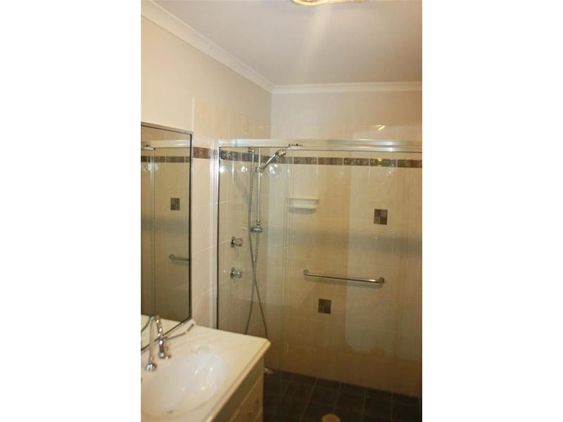 91 Yodelay Street, Varsity Lakes QLD 4227