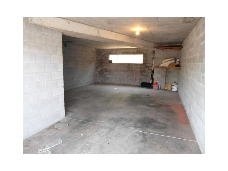 21 Oak Avenue, Surfers Paradise QLD 4217