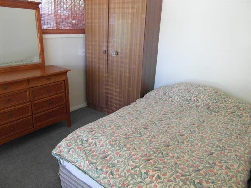 24 Boongala Road, Broadbeach Waters QLD 4218