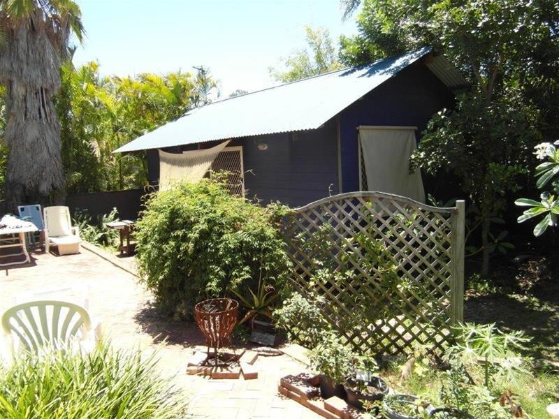 24 Boongala Road, Broadbeach Waters QLD 4218