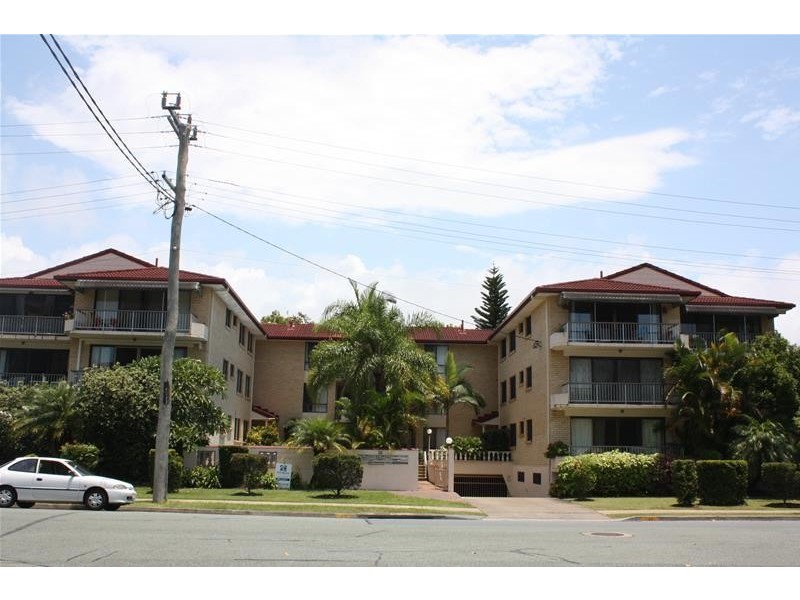 8/26 Stanhill Drive, Chevron Island QLD 4217