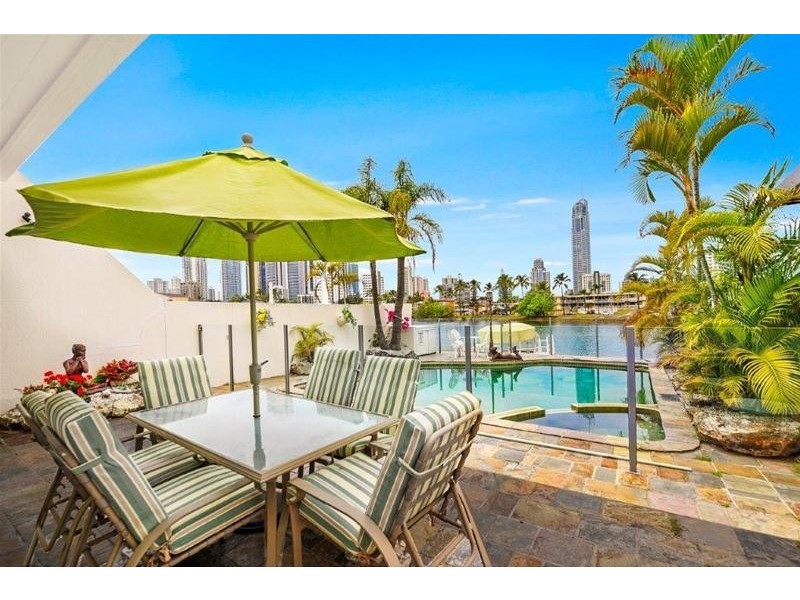 2/29 Sunrise Boulevard, Surfers Paradise QLD 4217