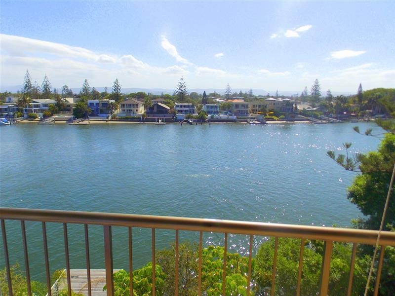 2964 Gold Coast Highway “Clarendon”, Surfers Paradise QLD 4217