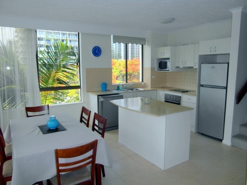 2964 Gold Coast Highway “Clarendon”, Surfers Paradise QLD 4217