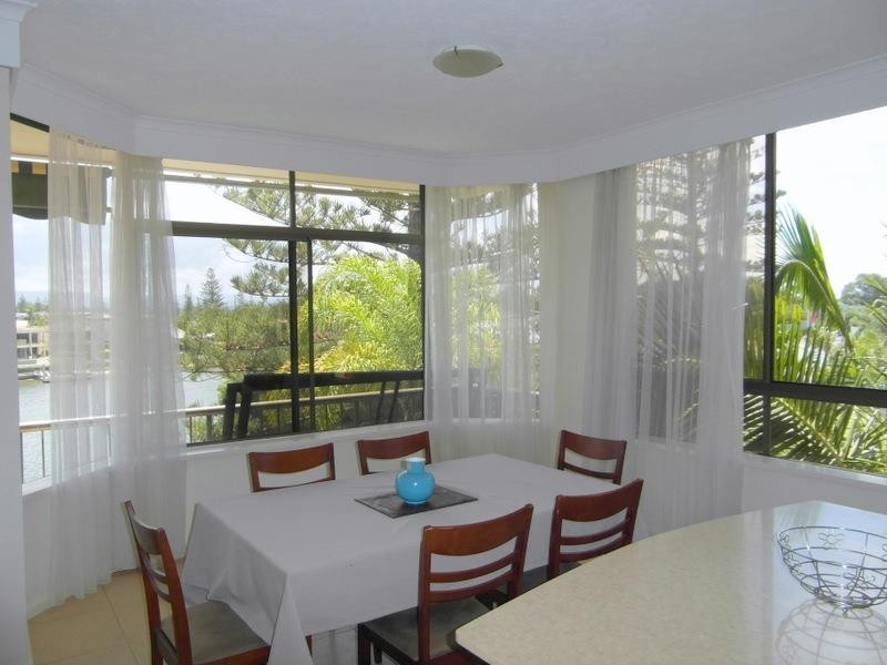 2964 Gold Coast Highway “Clarendon”, Surfers Paradise QLD 4217